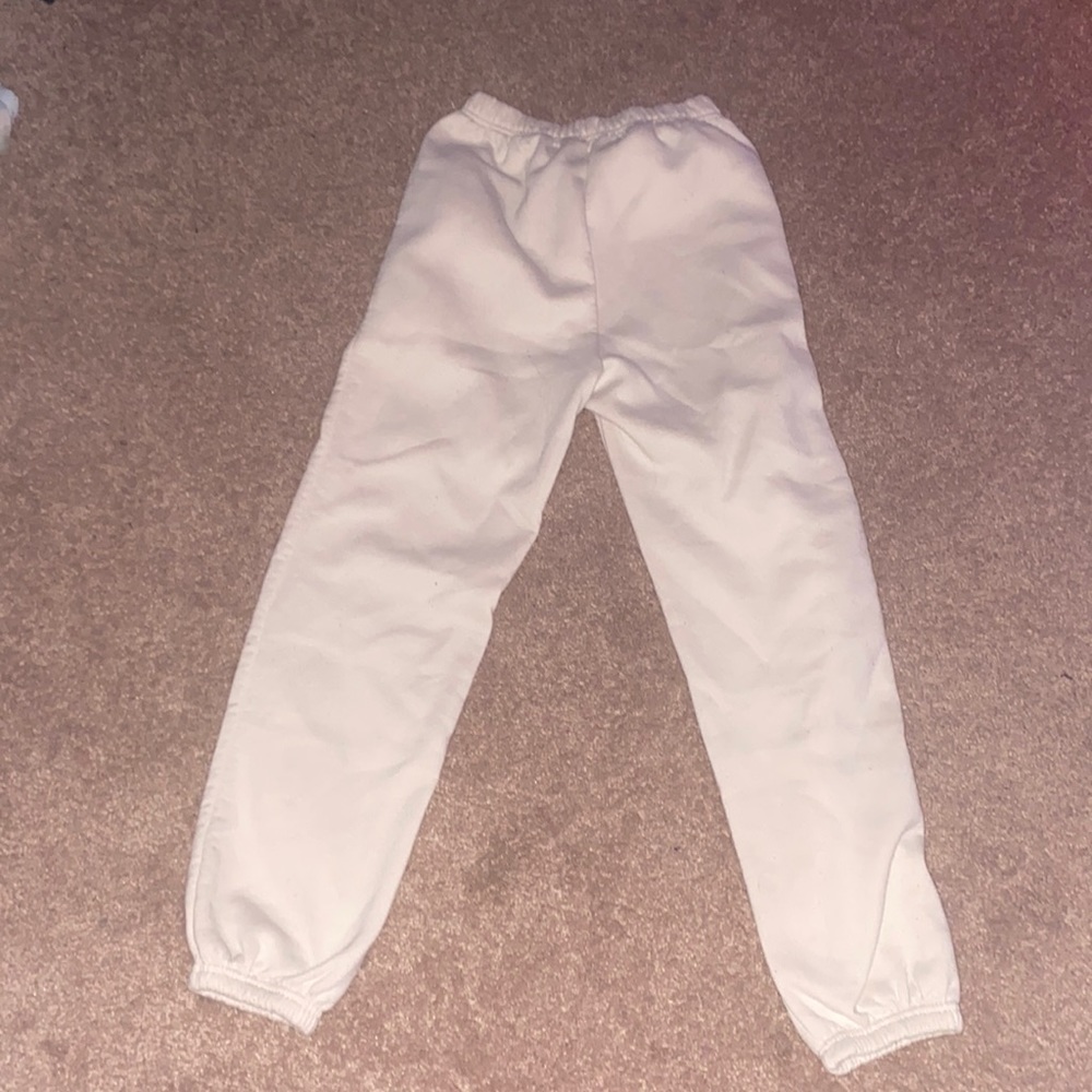 Sweatpants .